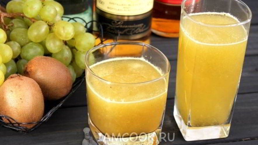 Рецепт коктейля из киви и винограда