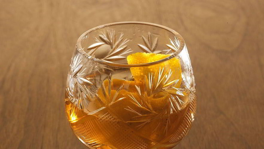 Рецепт коктейля золотого сазерак