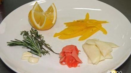 Рецепт морской рыбы фламбе с виски и грушей