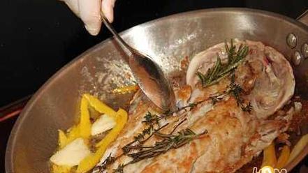 Рецепт морской рыбы фламбе с виски и грушей