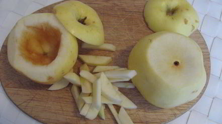 Рецепт яблока, запеченного с виски и корицей