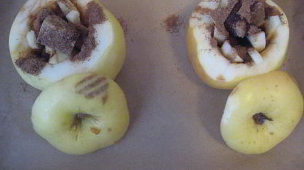 Рецепт яблока, запеченного с виски и корицей