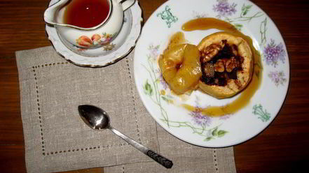 Рецепт яблока, запеченного с виски и корицей