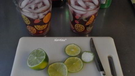 Рецепт клюквенно-малинового коктейль