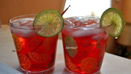 Рецепт клюквенно-малинового коктейль