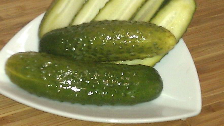 Рецепт малосольных огурцов с водкой