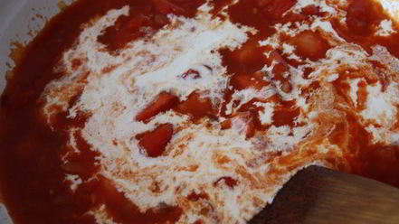 Рецепт пасты с водкой, семгой и помидорками черри