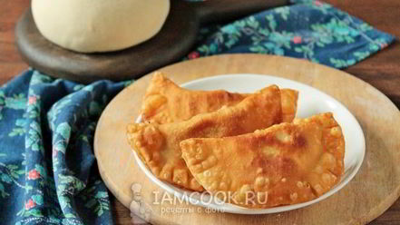 Рецепт вкусного хрустящего теста для чебуреков с водкой