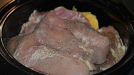 Рецепт куриных грудок в апельсиново-кленовом сиропе с акорн тыквой и сладким картофелем