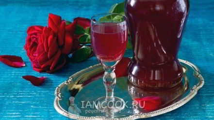 Рецепт ликера из лепестков роз