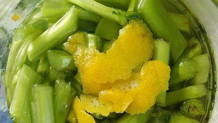 Рецепт ликера из ревеня