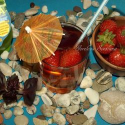 Рецепт Клубничного лимонада с базиликом