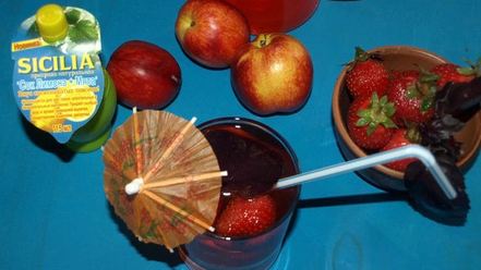 Рецепт клубничного лимонада с базиликом