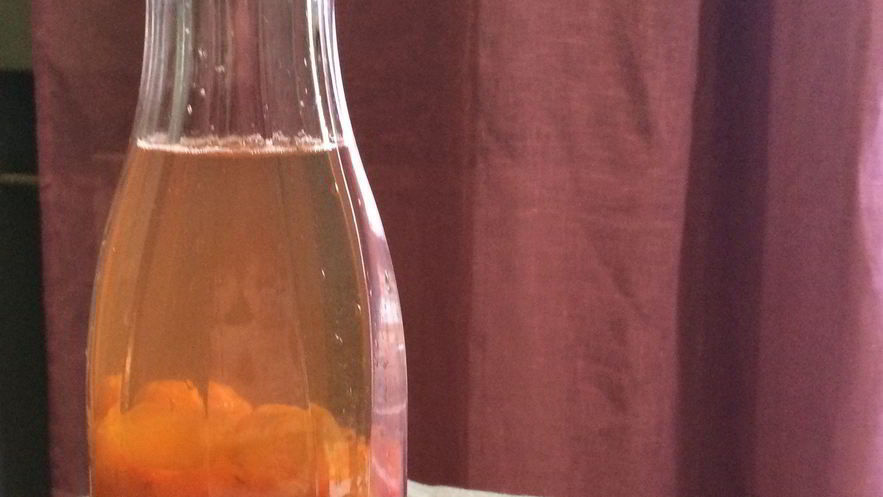 Рецепт лимонада из алычи с тимьяном и шалфеем