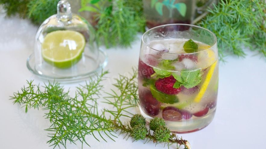 Рецепт безалкогольного мохито с малиной