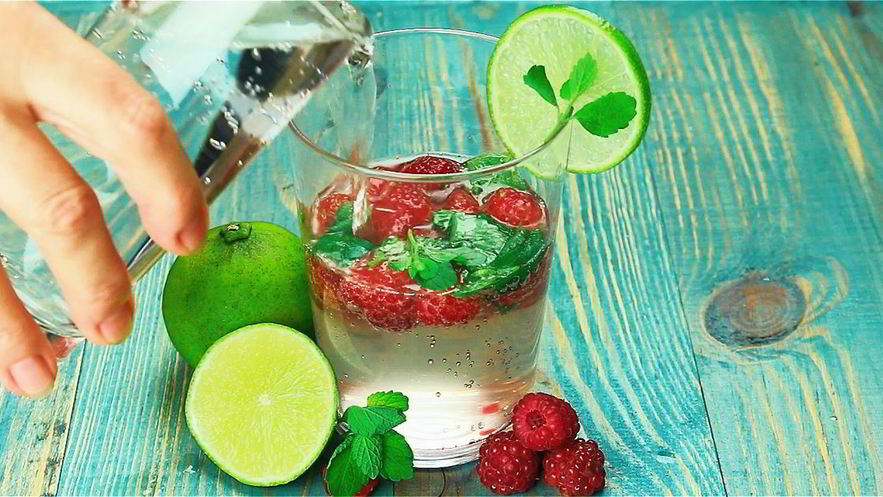 Рецепт малинового мохито