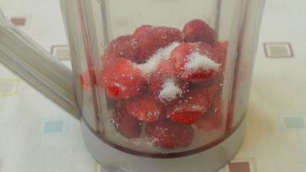 Рецепт клубнично-шоколадного молочный коктейль
