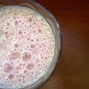 Рецепт Клубничного молочного коктейля с мятой — милкшейка