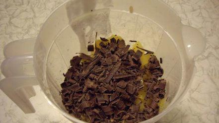 Рецепт коктейля молочного с кусочками фруктов и шоколада