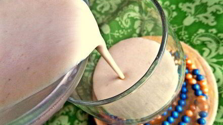 Рецепт молочного коктейля арахисового