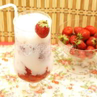 Рецепт Молочного коктейля с клубникой