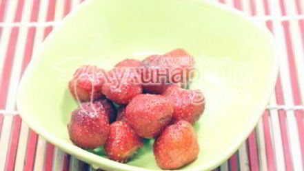 Рецепт молочного коктейля с клубникой