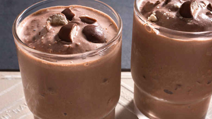 Рецепт молочного коктейля с медом и кофе