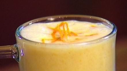Рецепт молочного коктейля с персиками и апельсинами