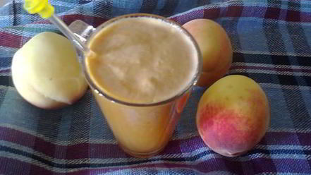 Рецепт персиково-изюмного морс