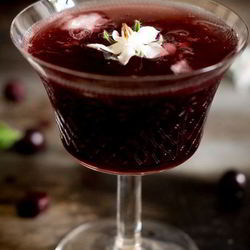 Рецепт Крепленой наливки из кизила