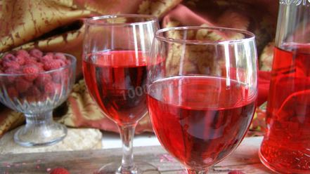 Рецепт малиновой наливки из малины