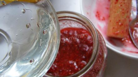 Рецепт малиновой наливки из малины