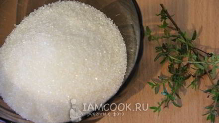 Рецепт напитка из каркаде с тимьяном