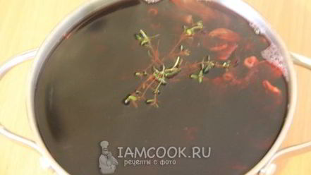 Рецепт напитка из каркаде с тимьяном