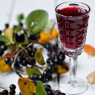 Рецепт Настойки на черноплодной рябине