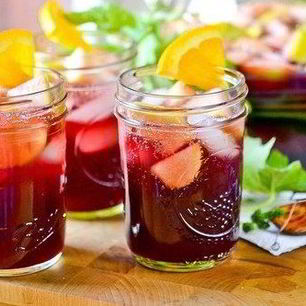 Рецепт Сангрии с корицей и фруктами