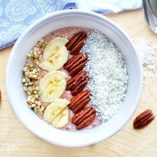 Рецепт Бананова-клубничного смузи-боул