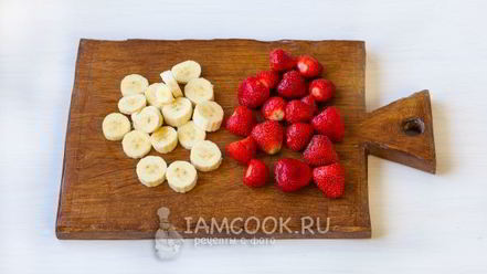 Рецепт клубнично-бананового смузи