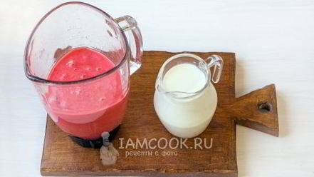 Рецепт клубнично-бананового смузи