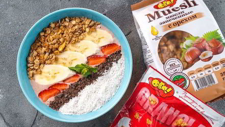 Рецепт клубничного смузи-боул