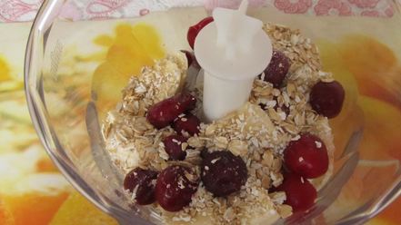 Рецепт смузей бананово-вишневый