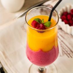 Рецепт Смузи из малины и манго