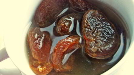 Рецепт смузей с курагой, фасолью и отрубями