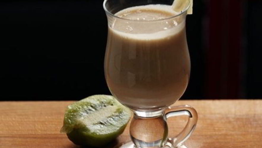 Рецепт смузей с яблоком и бананом