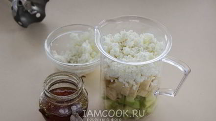 Рецепт смузей с яблоком и творогом