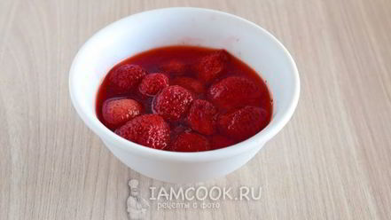 Рецепт смузей с замороженной клубникой