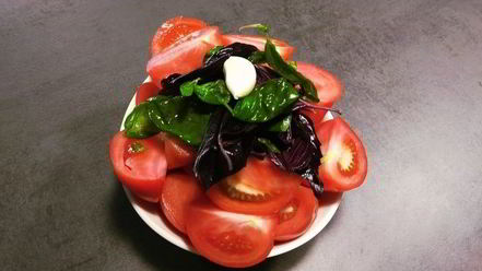 Рецепт томатна-базиликового смузи с чесноком