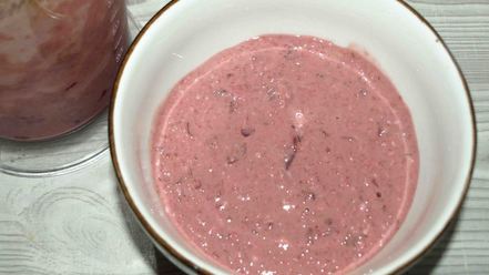 Рецепт вишневого смузи-боул с чиа