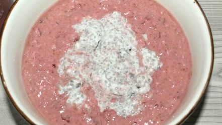 Рецепт вишневого смузи-боул с чиа