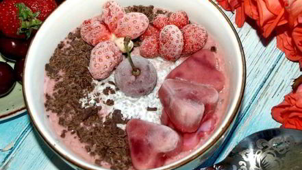 Рецепт вишневого смузи-боул с чиа